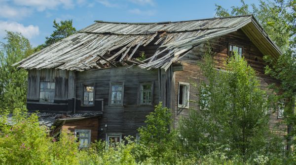 Cottage Demolition in Concord